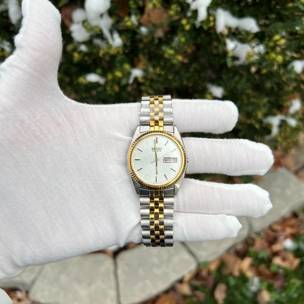 Seiko 8111